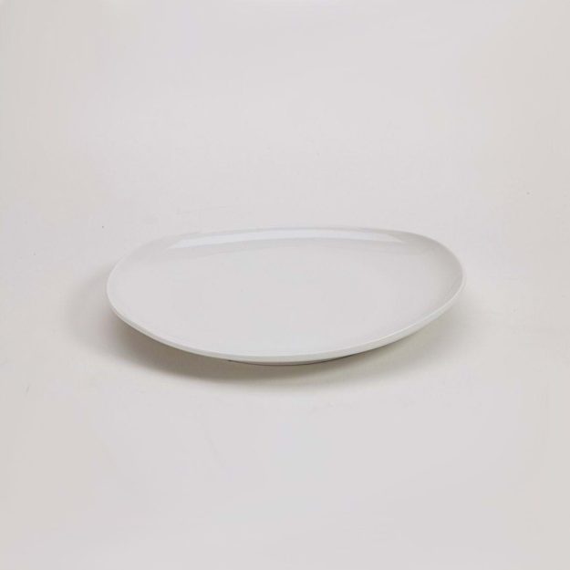 Oval dessert plate
